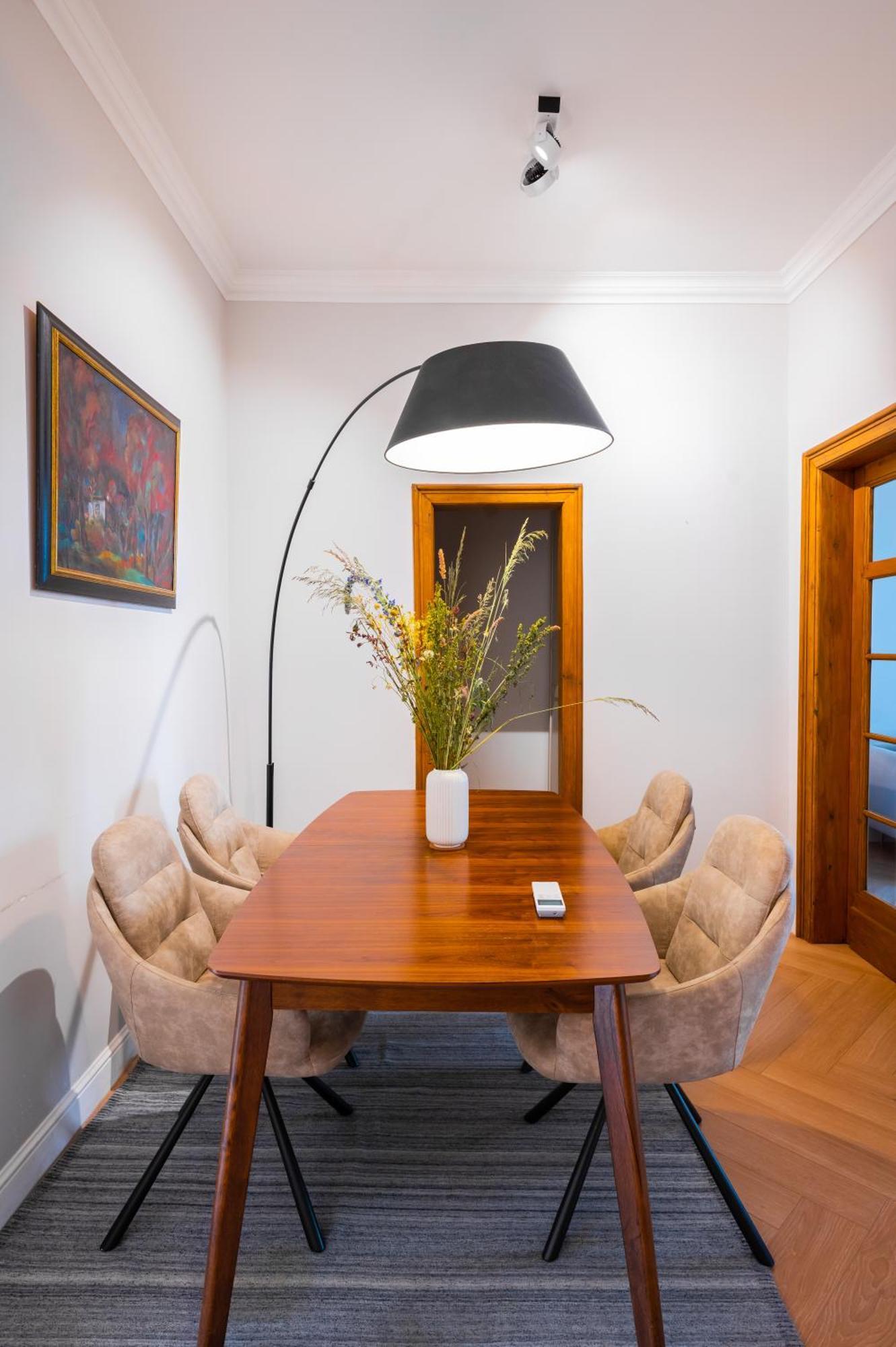 Cozy Heaven At Vitosha Blvd - - 2bdr * Софія