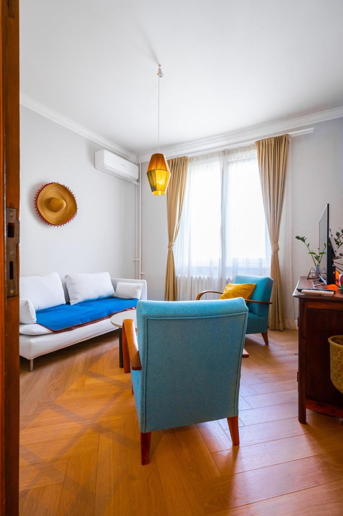 Cozy Heaven At Vitosha Blvd - - 2bdr * Софія
